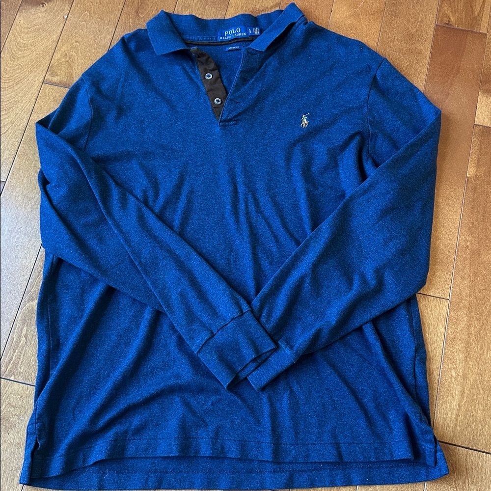 Great used condition men’s long sleeve Ralph Lauren polo
Size large